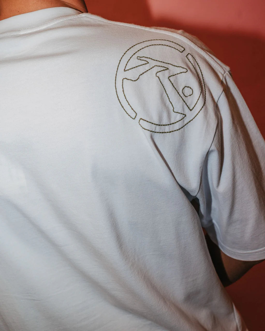 RUSTY HOODUS GRAPHIC TEE – MENS HEAVYWEIGHT COTTON SURF LOGO T-SHIRT WHITE