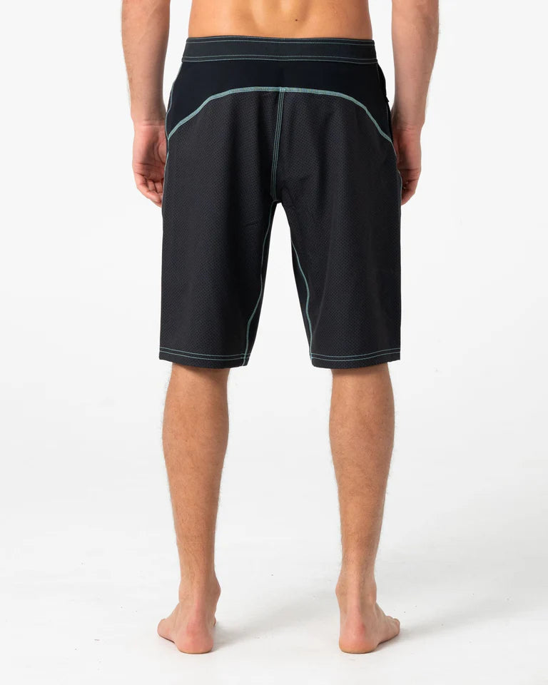 RUSTY HYDRO-SURGE 22" BOARDSHORT MENS PERFORMANCE SURF SHORT – BLACK