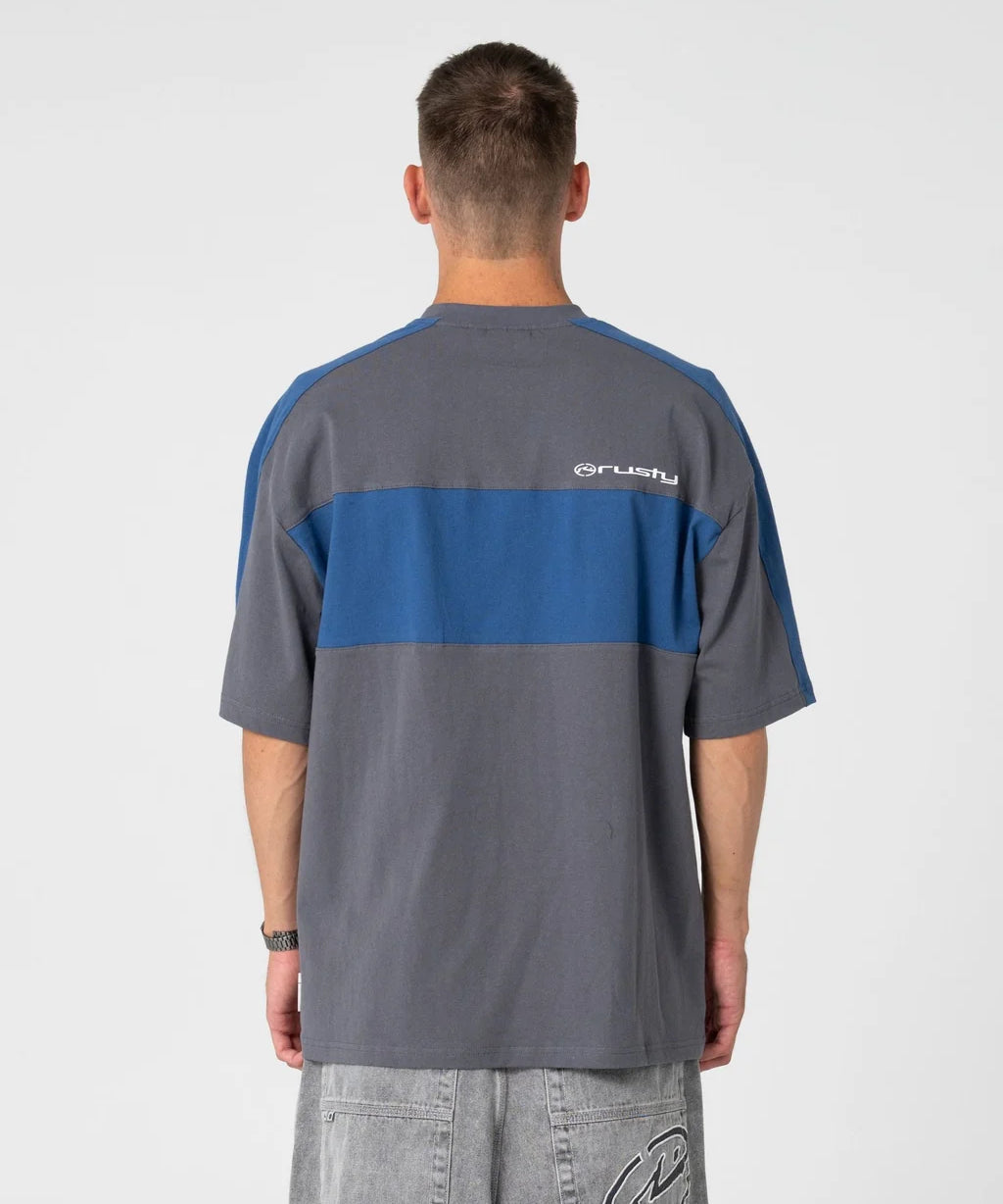 rusty-kill-switch-graphic-oversized-tee-steel1.webp