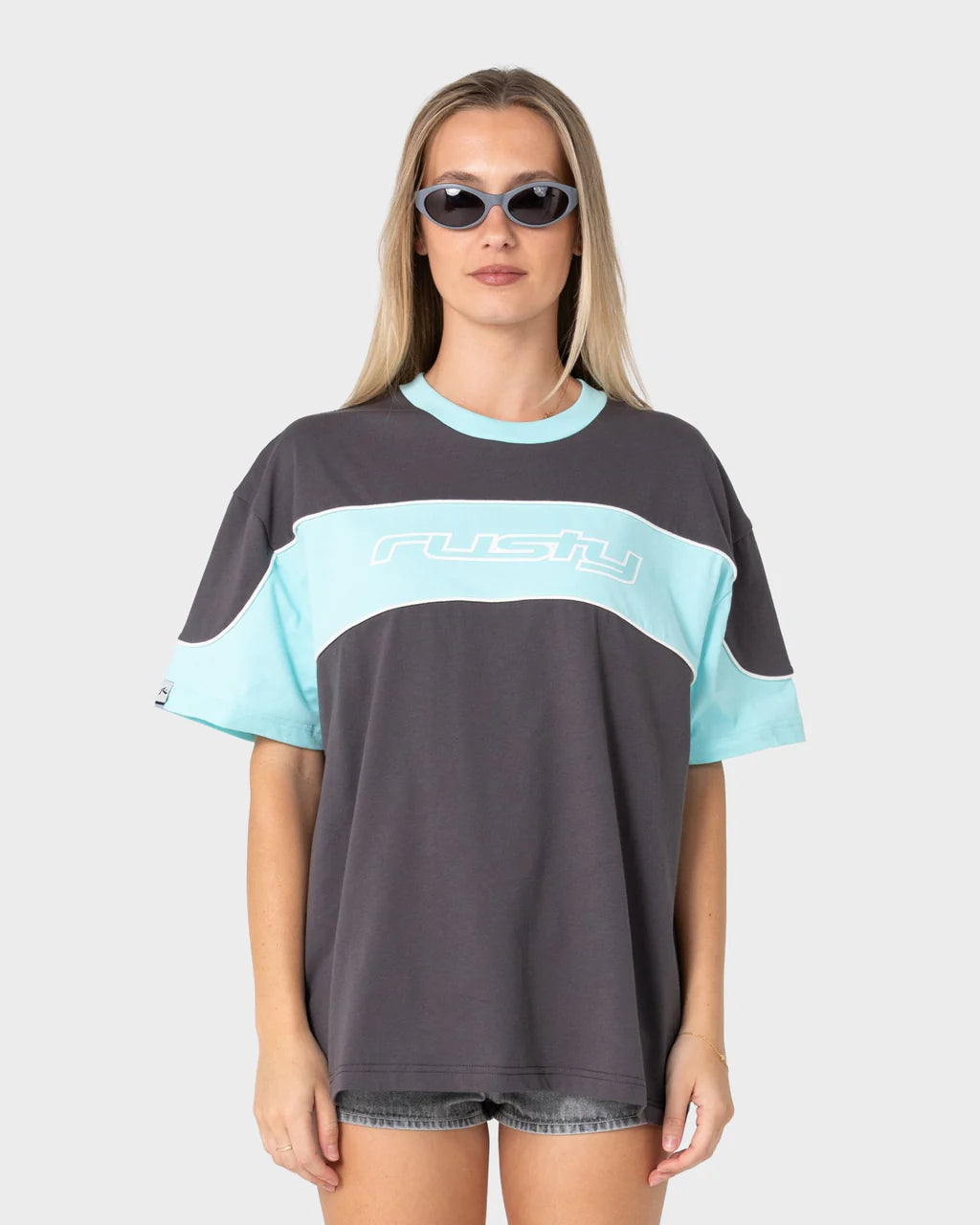 RUSTY KINETIC OVERSIZED GRAPHIC TEE – CARBON / AQUA
