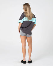 RUSTY KINETIC OVERSIZED GRAPHIC TEE – CARBON / AQUA