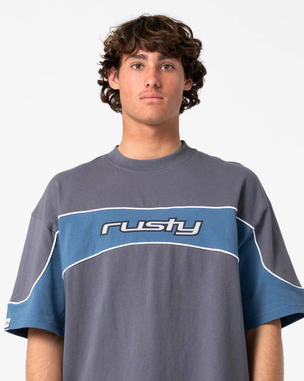 RUSTY KINETIC PANEL HEAVY TEE – STEEL