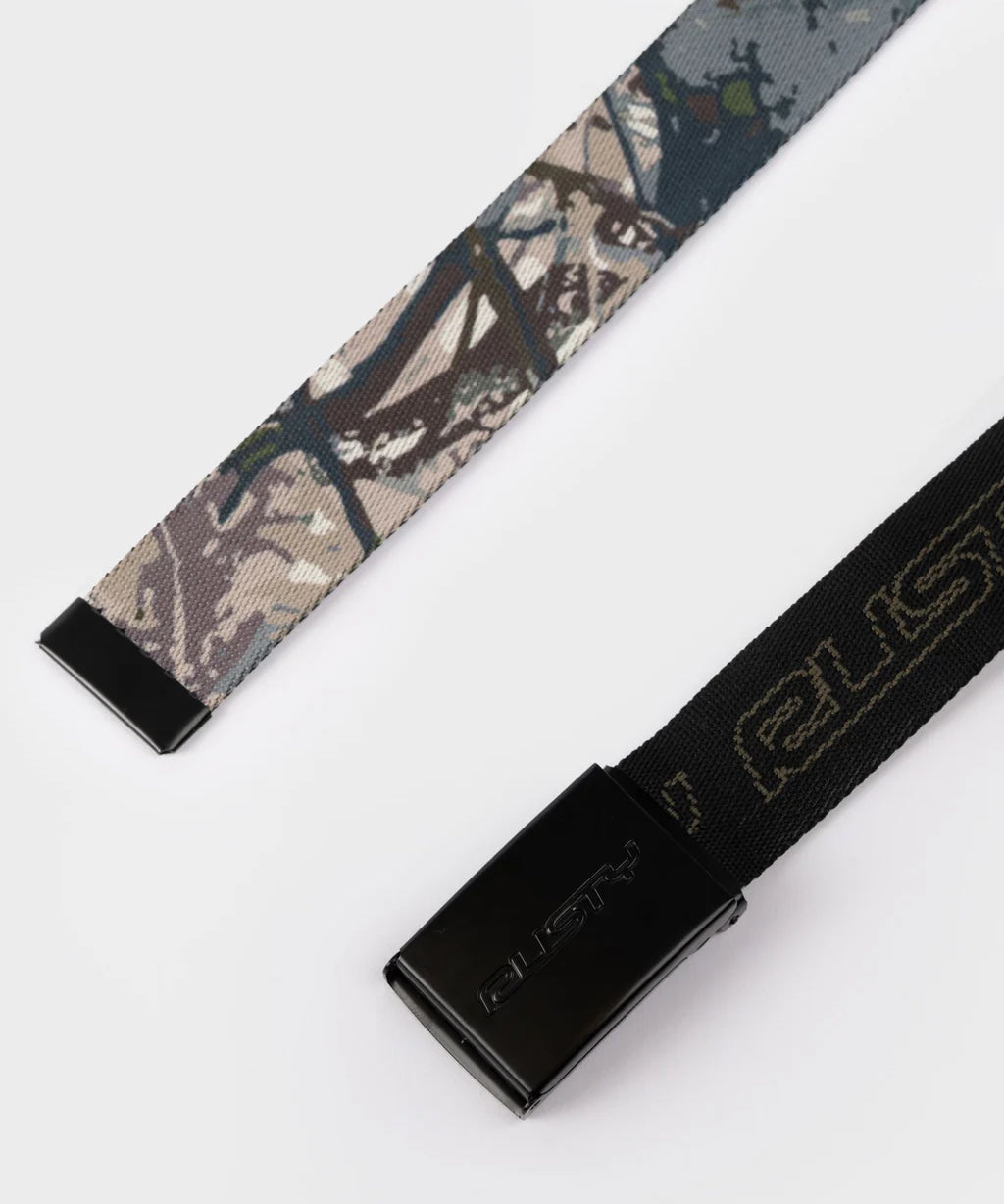 rusty-latitude-reversible-webbing-belt-black1.webp