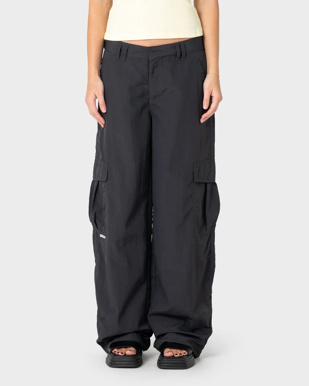 RUSTY MELROSE LOW RISE CARGO PANT – CARBON