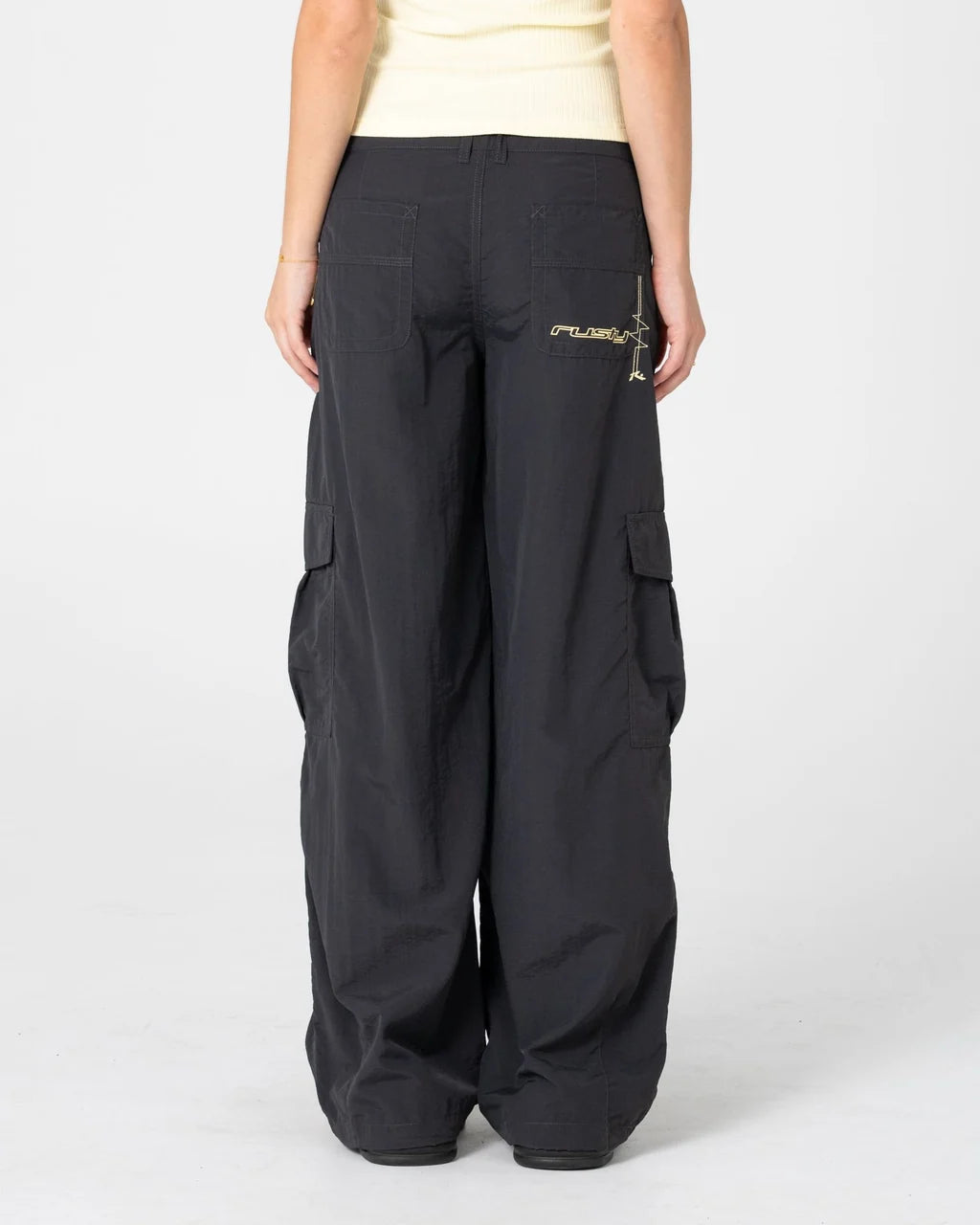 RUSTY MELROSE LOW RISE CARGO PANT – CARBON