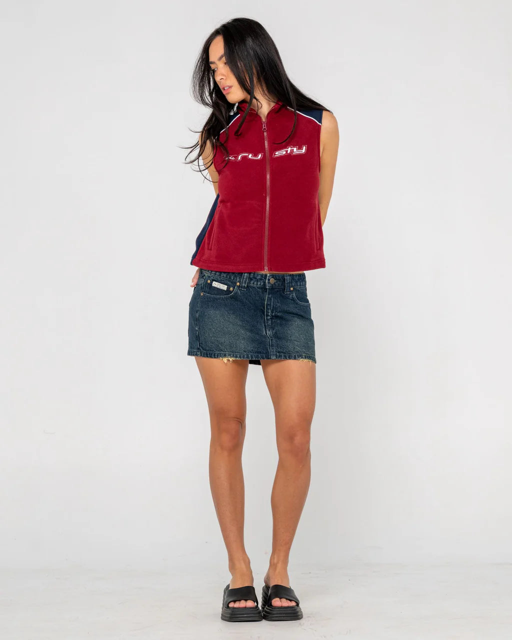 RUSTY MR COOL POLAR FLEECE VEST WOMENS STREETWEAR LAYERING VEST RED