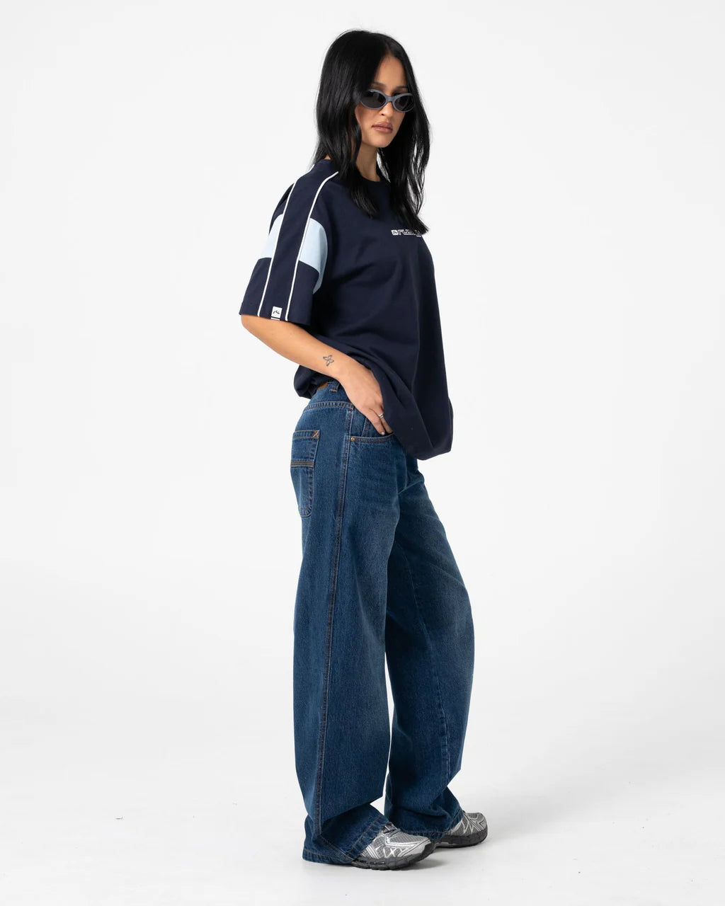 RUSTY NEW BREAK 220 OVERSIZED TEE – NAVY BLUE