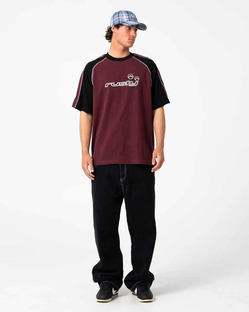 RUSTY OMAC GRAPHIC OVERSIZED TEE – BURGUNDY