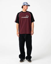 RUSTY OMAC GRAPHIC OVERSIZED TEE – BURGUNDY