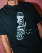 RUSTY PHONE A FRIEND GRAPHIC TEE – MENS PREMIUM COTTON SURF LOGO TEE BLACK