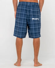 RUSTY PLAID DADDY 22" ELASTIC WAIST BOARDSHORT – MENS SURF CHECK SHORT NAVY BLUE