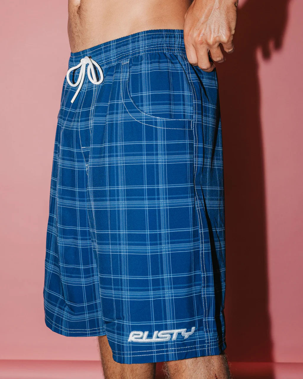 RUSTY PLAID DADDY 22" ELASTIC WAIST BOARDSHORT – MENS SURF CHECK SHORT NAVY BLUE
