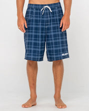 RUSTY PLAID DADDY 22" ELASTIC WAIST BOARDSHORT – MENS SURF CHECK SHORT NAVY BLUE