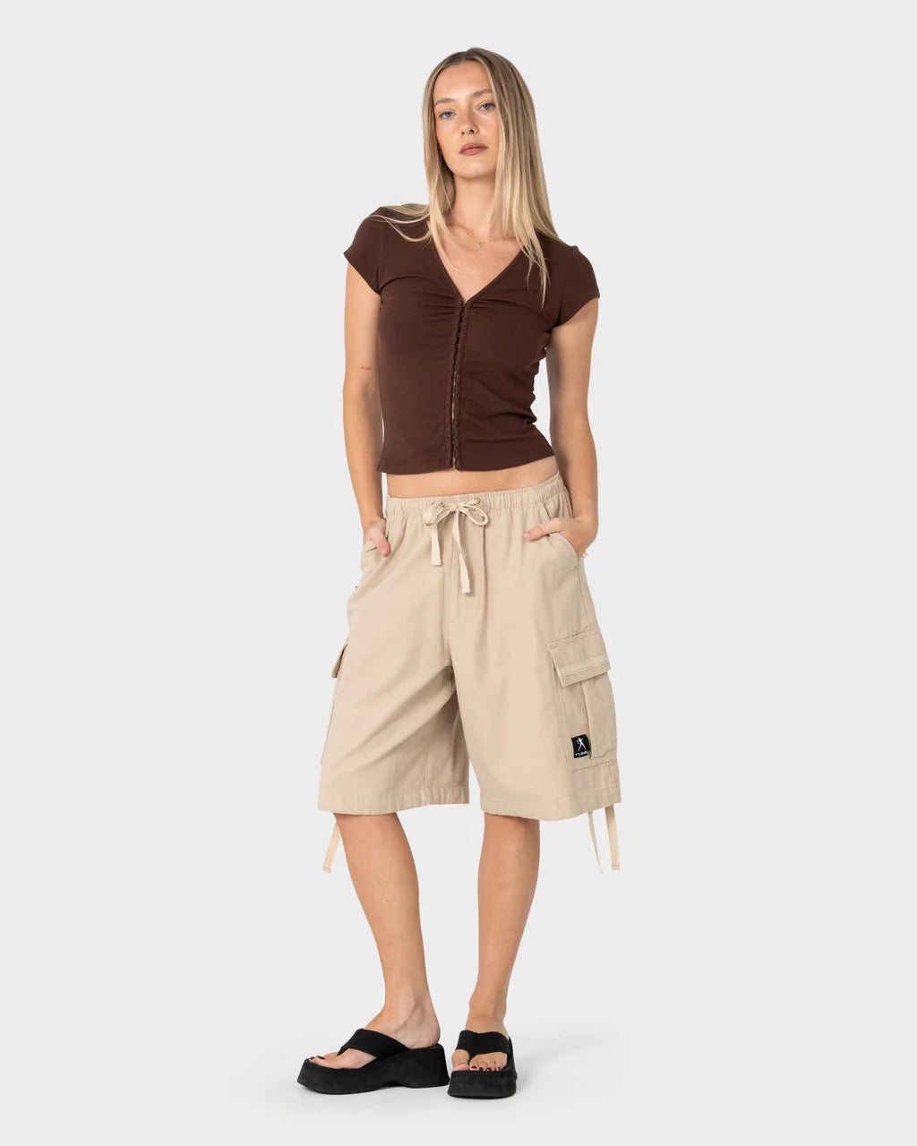 RUSTY RIVER LOW RISE BAGGY CARGO SHORT – OATMEAL