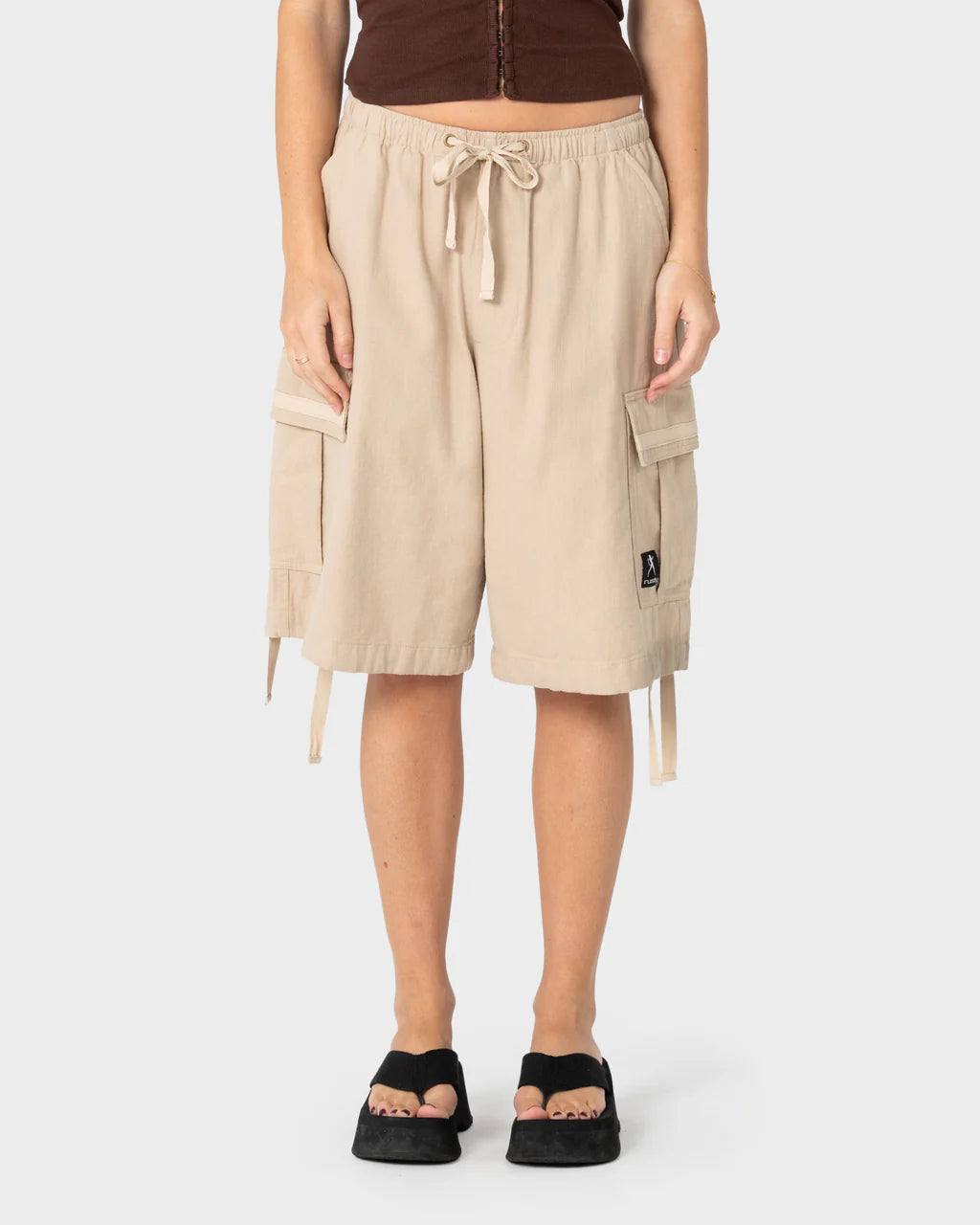 RUSTY RIVER LOW RISE BAGGY CARGO SHORT – OATMEAL
