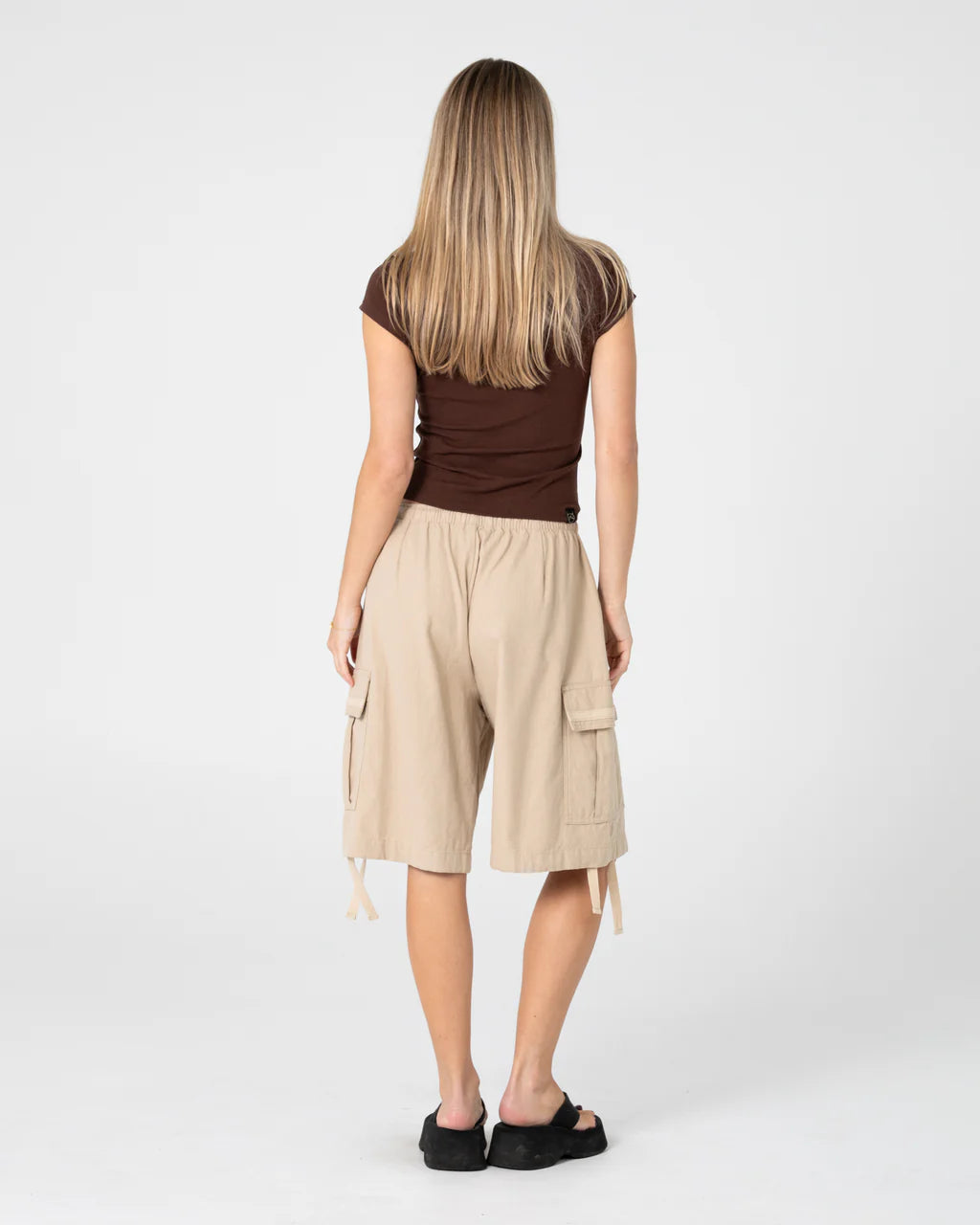 RUSTY RIVER LOW RISE BAGGY CARGO SHORT – OATMEAL