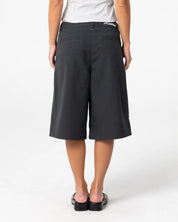 RUSTY ROAD RAGE FINANCE MOMMY LOW RISE SHORT – COAL PINSTRIPE