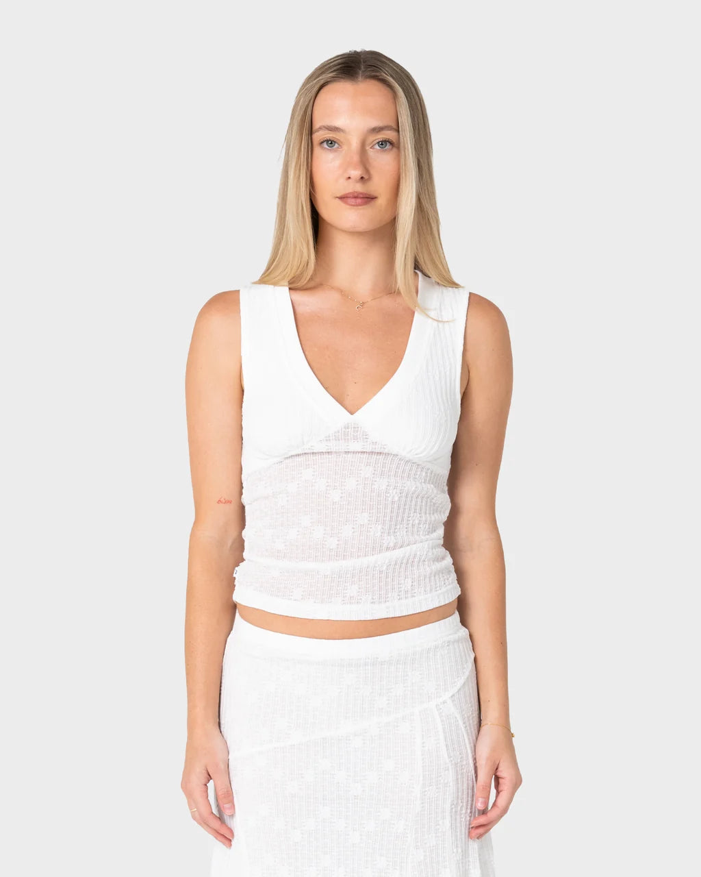 RUSTY ROMA LACE V NECK TOP – WHITE