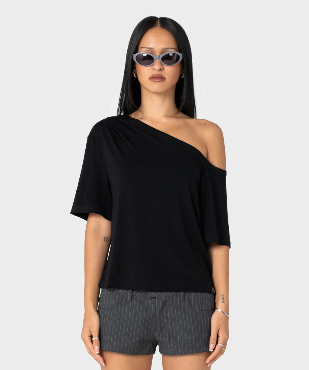 rusty-sally-slouch-off-shoulder-tee-black1.webp