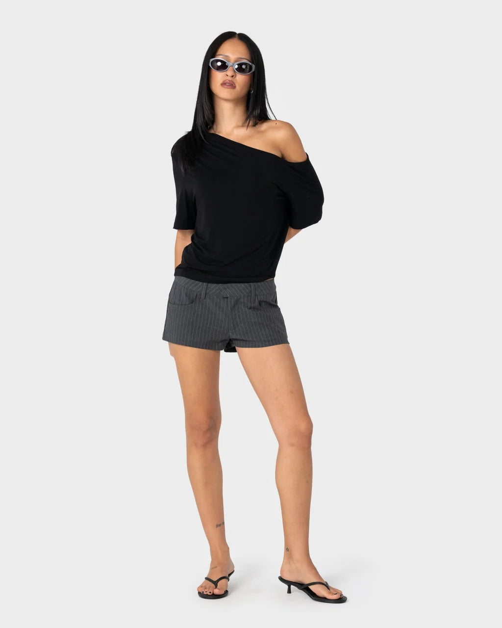 RUSTY SALLY SLOUCH OFF SHOULDER TEE – BLACK