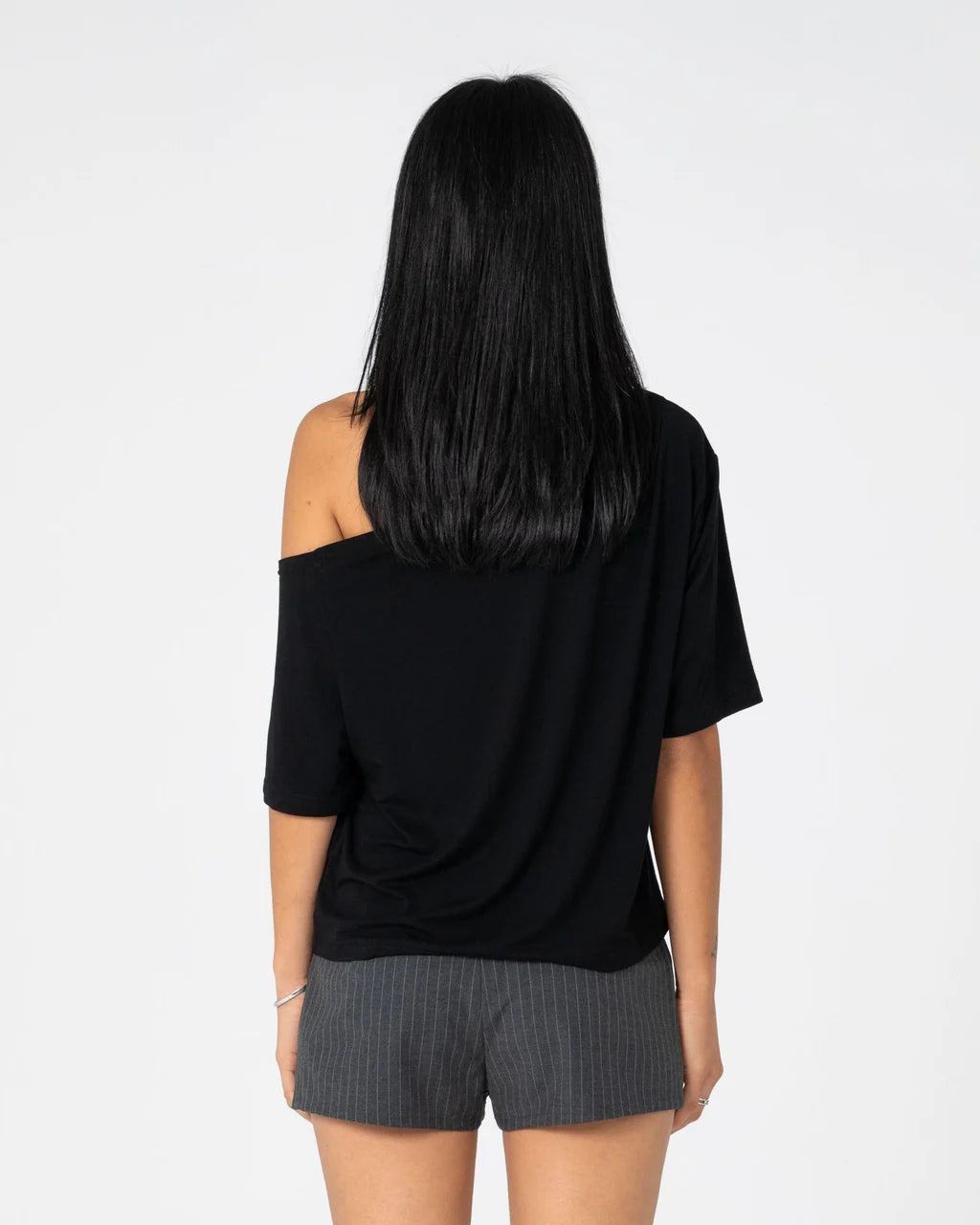 RUSTY SALLY SLOUCH OFF SHOULDER TEE – BLACK