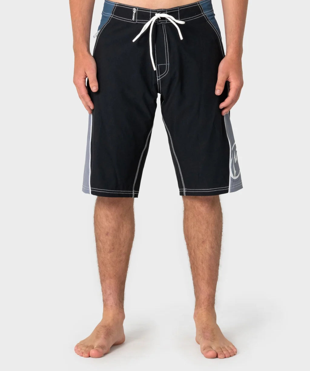 rusty-sandglass-23-inch-boardshort-black1.webp