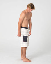 RUSTY SCRIBBLA 24" BAGGY BOARDSHORT – CREAM