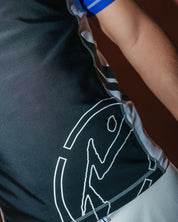 RUSTY SPITFIRE SHORT SLEEVE RASHIE – MENS PERFORMANCE SURF RASH VEST BLACK