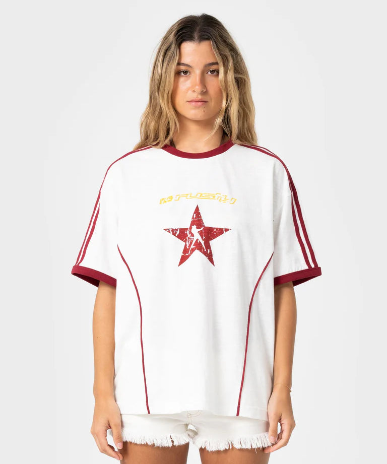 rusty-starred-devil-oversized-tee-cream-red1.webp