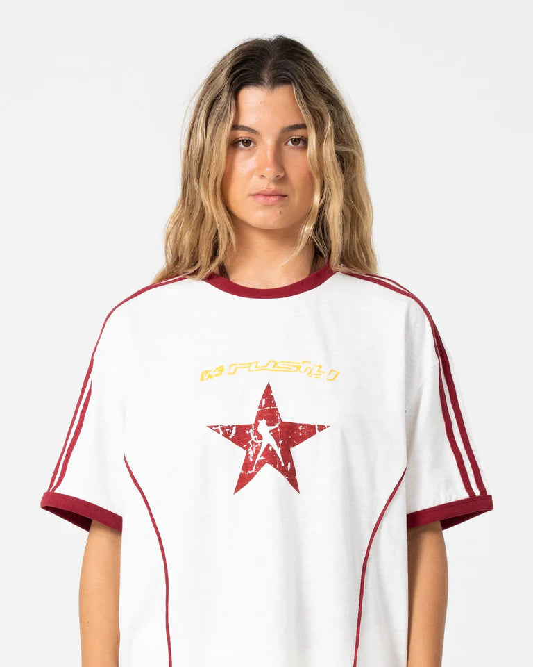 RUSTY STARRED DEVIL OVERSIZED TEE WOMENS RELAXED FIT GRAPHIC T SHIRT – CREAM RED