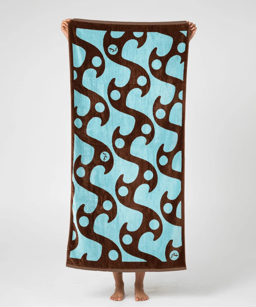 rusty-sun-drenched-graphic-towel-pinecone.webp
