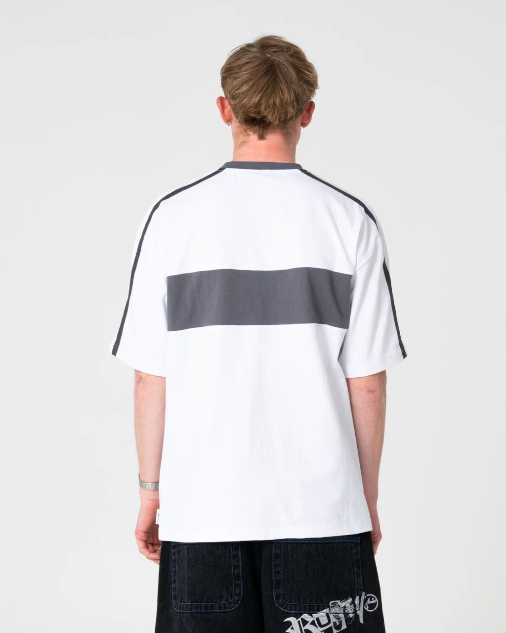 RUSTY SUPER SHAOLIN GRAPHIC OVERSIZED TEE – WHITE
