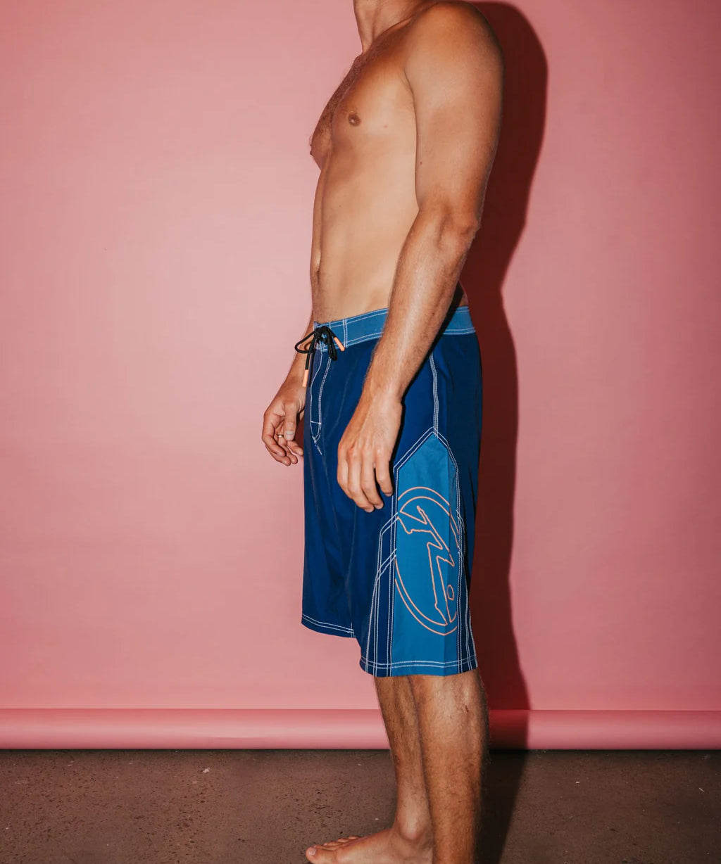 rusty-tombstones-22-boardshort-navy-blue-bodhi-surf-model.webp