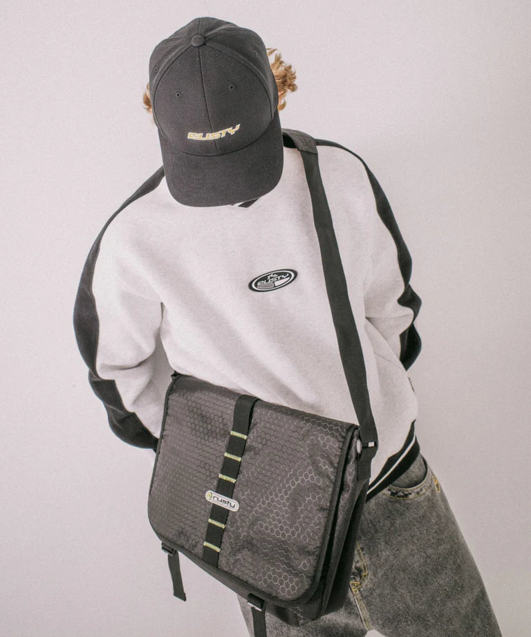 rusty-voltage-messenger-bag-black-sulphur.webp