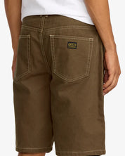 RVCA DAYSHIFT 21" WALKSHORTS – MENS CANVAS 5-POCKET EASY FIT SHORTS BOMBAY BROWN