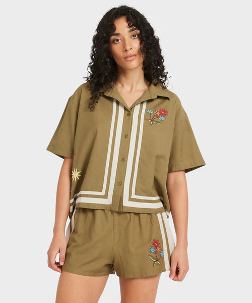 rvca-mel-g-button-down-short-sleeve-shirt-olive-bodhi-surf.webp