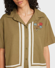 RVCA MEL G BUTTON DOWN SHORT SLEEVE SHIRT – WOMENS RELAXED WOVEN TOP OLIVE