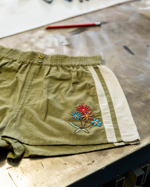 RVCA MEL G ELASTIC WAIST SHORTS – WOMENS RELAXED LINEN BLEND ART SHORTS OLIVE