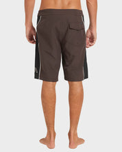 RVCA MENS RETRACT TRUNK 20" BOARDSHORTS – MOCHA