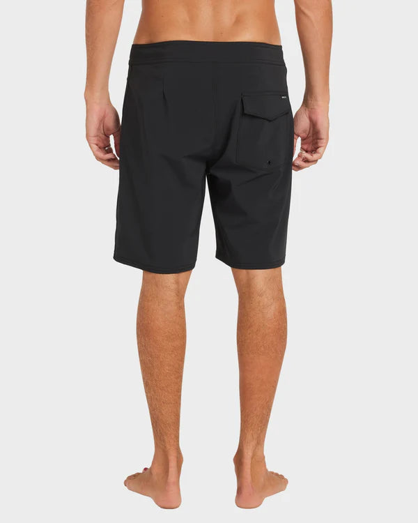 RVCA MENS VA TRUNK PRINT 19" BOARDSHORTS – BLACK