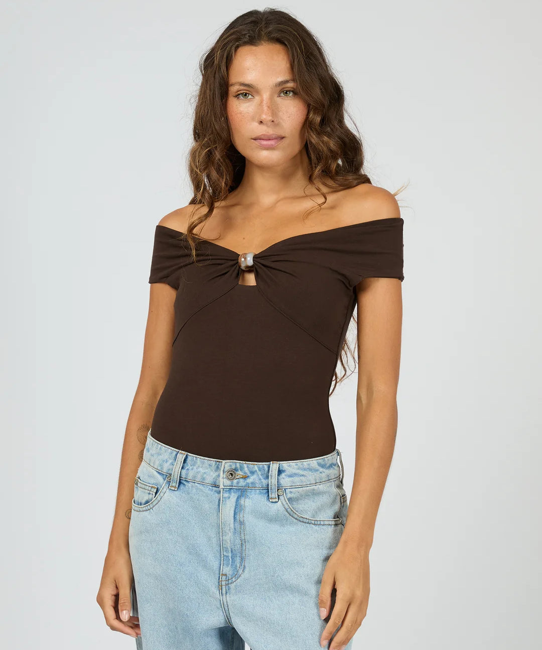 silent-theory-atlas-off-shoulder-top-chocolate.webp