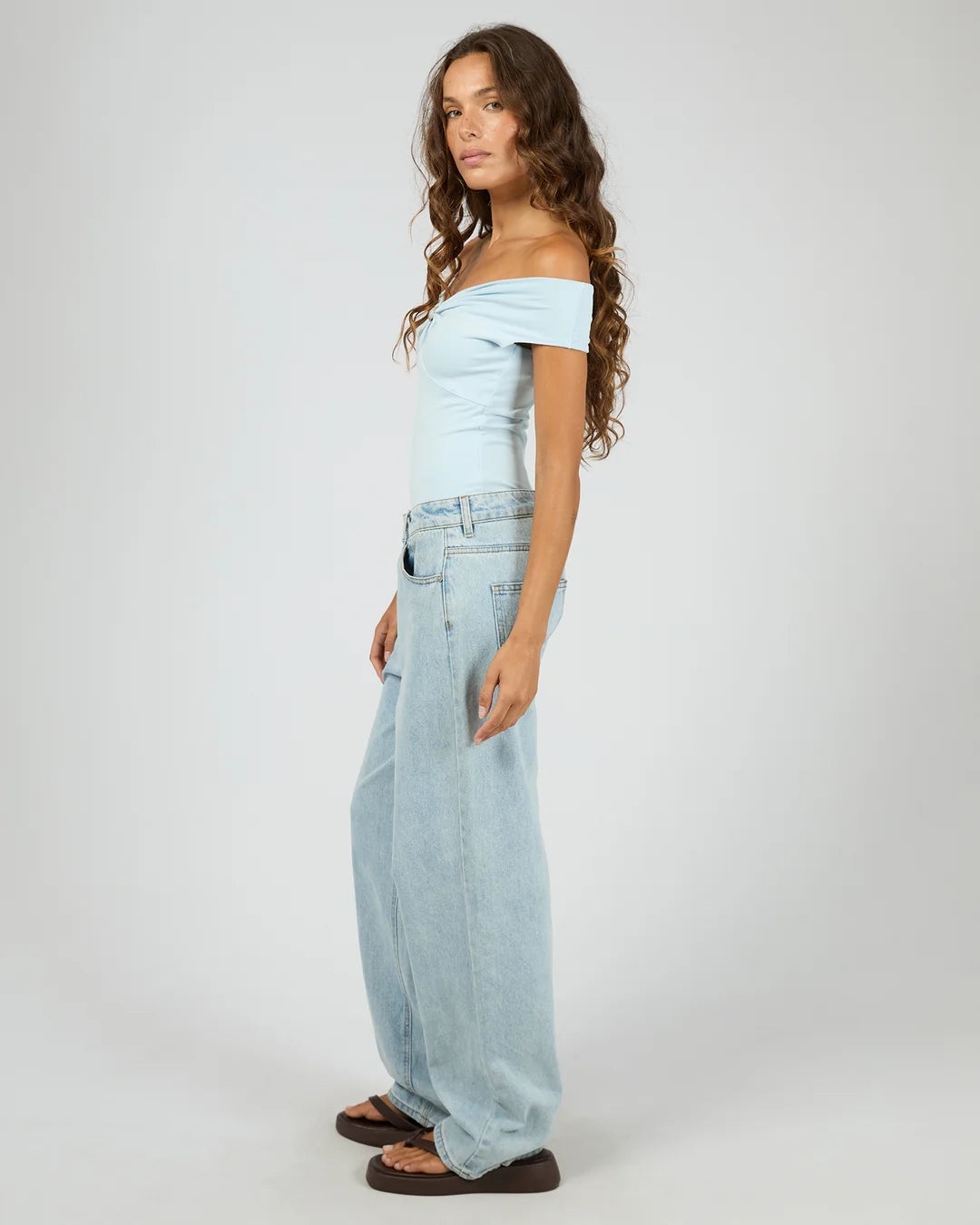SILENT THEORY ATLAS OFF SHOULDER TOP - SKY BLUE