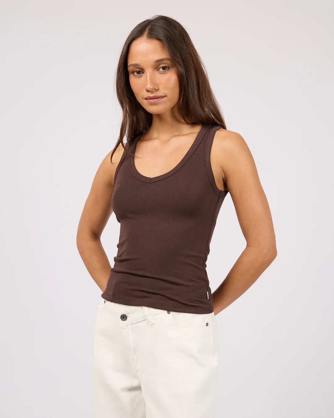 SILENT THEORY LUXE RIB VEE TANK - CHOCOLATE