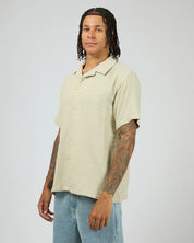 SILENT THEORY ROBINSON SHORT SLEEVE SHIRT MENS BUTTON UP SHIRT SAGE