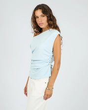 SILENT THEORY SOHO OFF SHOULDER TEE - LIGHT BLUE