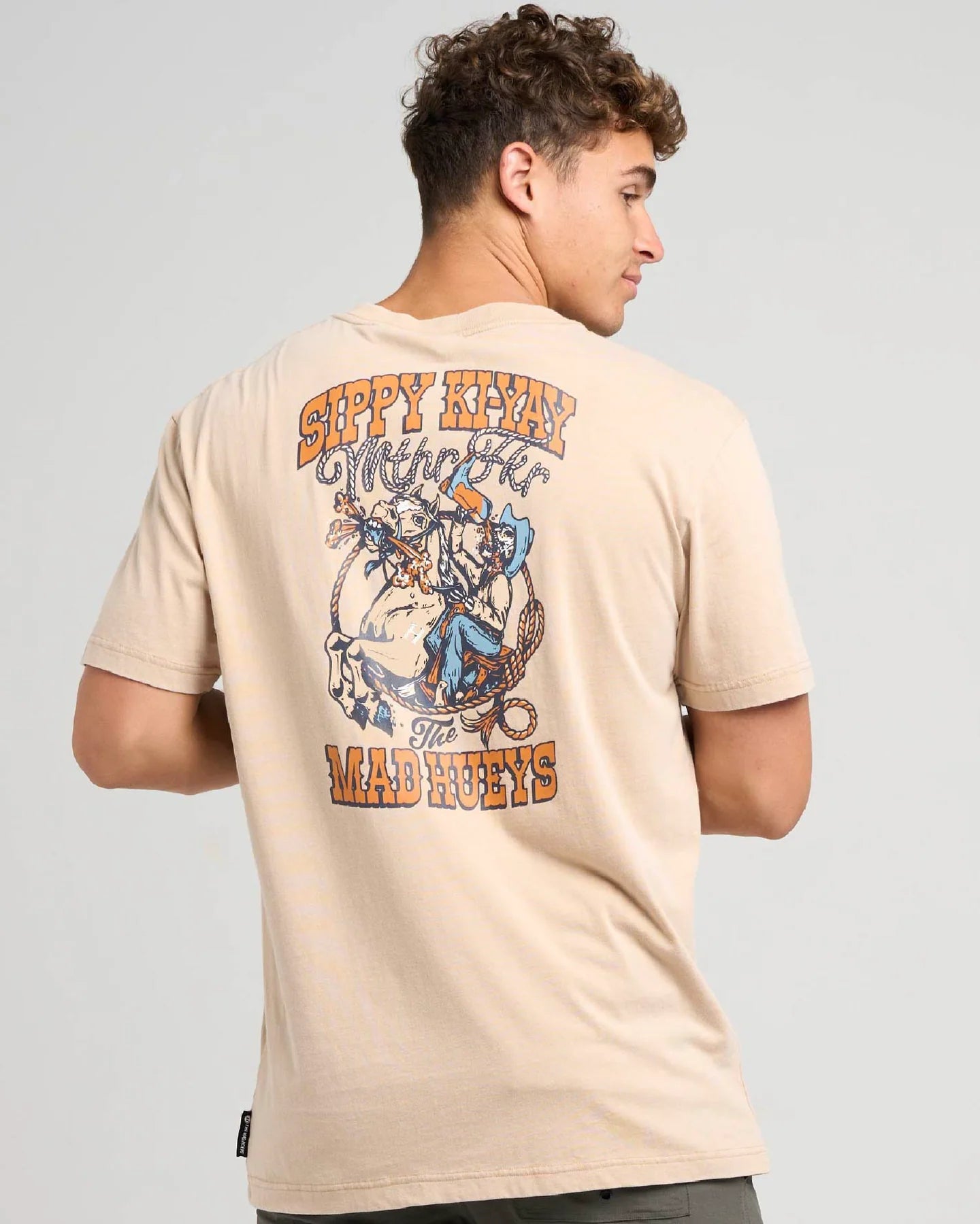 THE MAD HUEYS SIPPY KIYAY SS TEE – WASHED LATTE