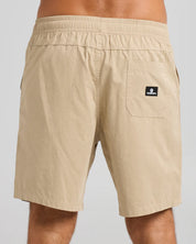 THE MAD HUEYS SKULL ANCHOR 18 INCH VOLLEY SHORT MEN’S SURF SHORTS TAUPE