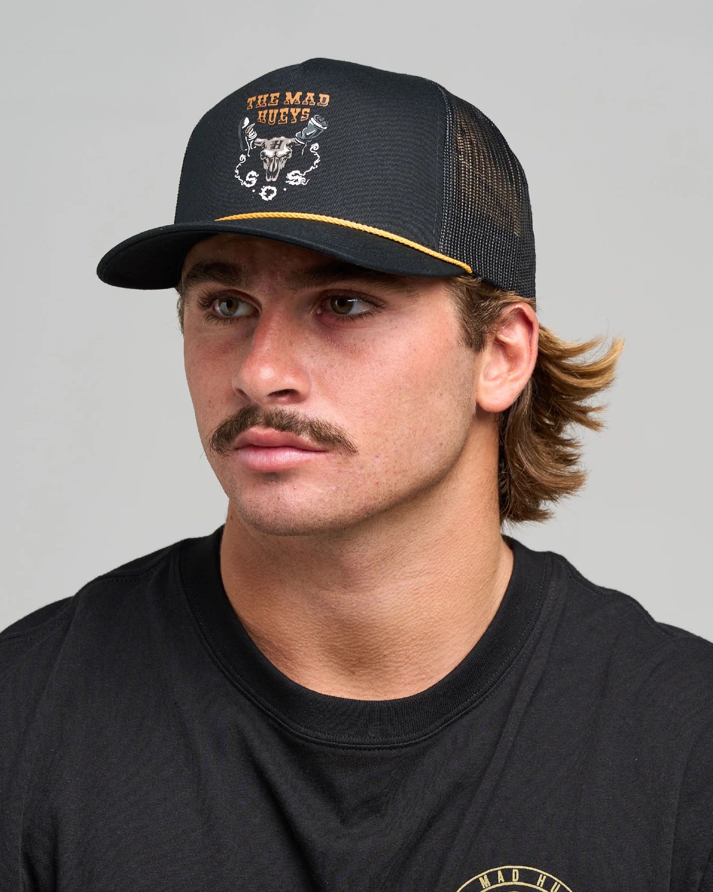 THE MAD HUEYS SOS TWILL TRUCKER CAP MEN’S MESH SNAPBACK HAT BLACK