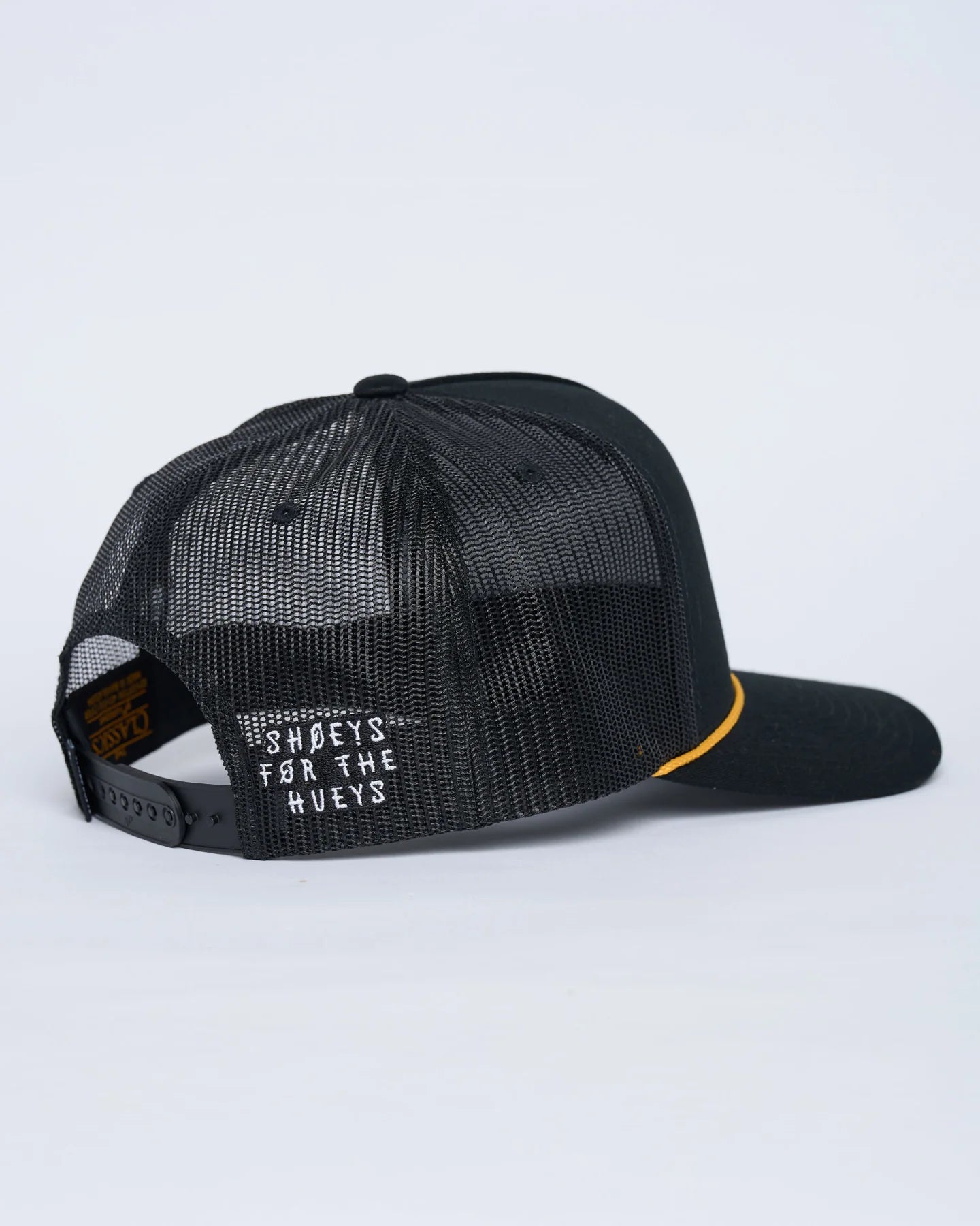 THE MAD HUEYS SOS TWILL TRUCKER CAP MEN’S MESH SNAPBACK HAT BLACK