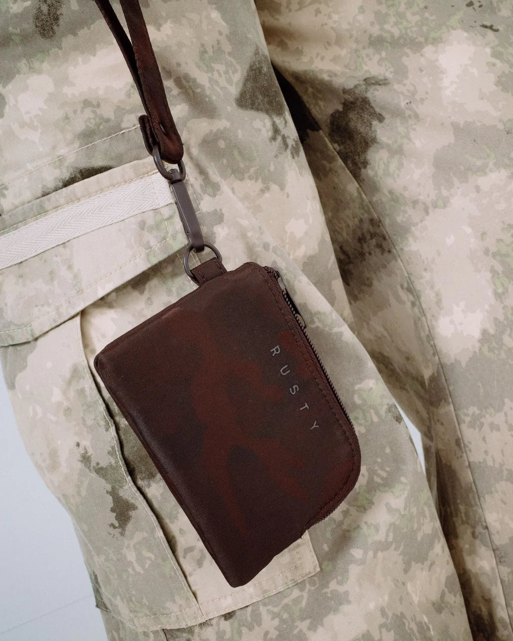 RUSTY STELLAR CAMO COIN PURSE JAVA